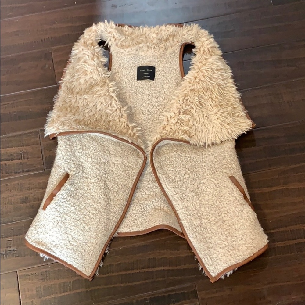 Very soft/warm women’s vest MEDIUM